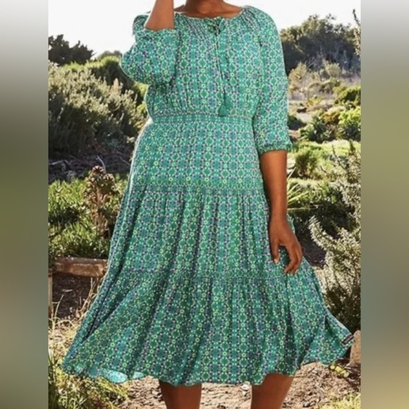 Matilda Jane Dresses & Skirts - Matilda Jane Age of Aquarius Midi Dress Womens Size Large Floral Pin Tuck
Bodice